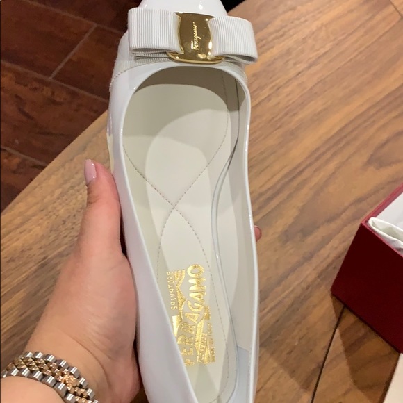 Salvatore Ferragamo shoes - Picture 2 of 5